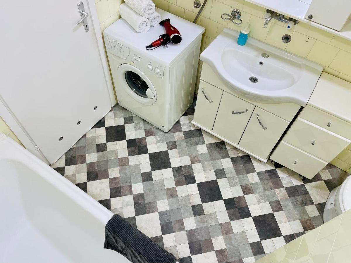 شقة Apartman Jelena II سريمسكا ميتروفيكا المظهر الخارجي الصورة